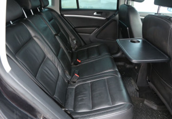 Подержанный автомобиль Volkswagen Tiguan 2011 года (11 фото)
