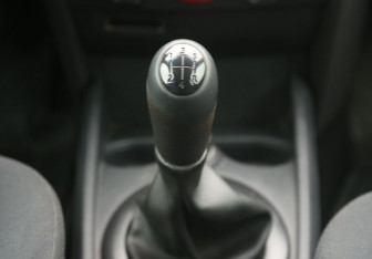 Подержанный автомобиль Renault Megane Sedan 2007 года (15 фото)