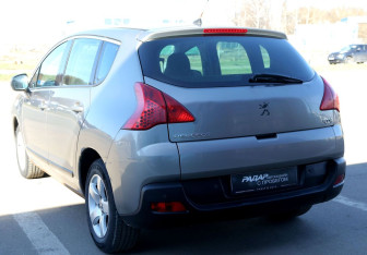 Подержанный автомобиль Peugeot 3008 2011 года (4 фото)