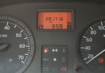 Подержанный автомобиль Renault Logan Sedan 2008 года (17 фото)