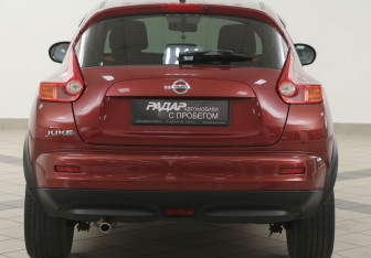 Подержанный автомобиль Nissan Juke 2012 года (3 фото)