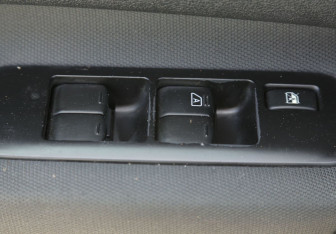 Подержанный автомобиль Nissan Qashqai+2 2011 года (17 фото)