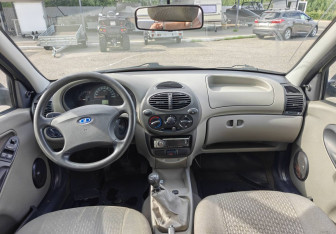 Подержанный автомобиль LADA (ВАЗ) Kalina Wagon 2011 года (14 фото)