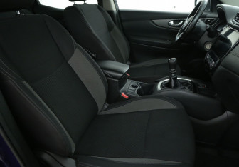 Подержанный автомобиль Nissan Qashqai 2019 года (10 фото)