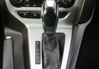 Подержанный автомобиль Ford Focus Hatchback 2014 года (13 фото)