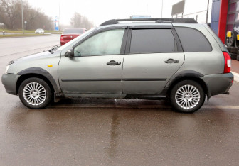 Подержанный автомобиль LADA (ВАЗ) Kalina Wagon 2008 года (8 фото)