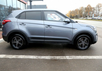 Подержанный автомобиль Hyundai Creta 2019 года (7 фото)