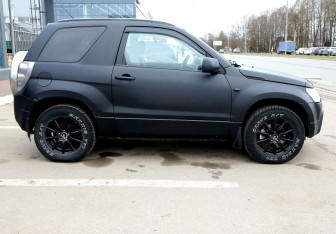Подержанный автомобиль Suzuki Grand Vitara 2006 года (7 фото)