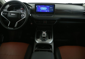 Подержанный автомобиль Haval Jolion 2023 года (12 фото)