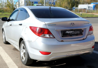 Подержанный автомобиль Hyundai Solaris Sedan 2012 года (4 фото)