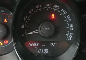 Подержанный автомобиль LADA (ВАЗ) Vesta Sedan 2016 года (17 фото)