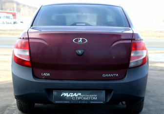Подержанный автомобиль LADA (ВАЗ) Granta Sedan 2012 года (5 фото)