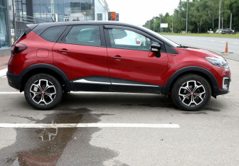 Подержанный автомобиль Renault Kaptur 2019 года (7 фото)