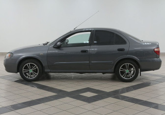 Подержанный автомобиль Nissan Almera Sedan 2005 года (4 фото)