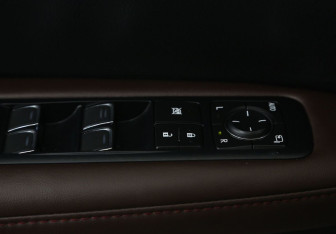 Подержанный автомобиль Lexus RX 2017 года (20 фото)
