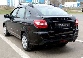 Подержанный автомобиль LADA (ВАЗ) Granta Liftback 2023 года (4 фото)