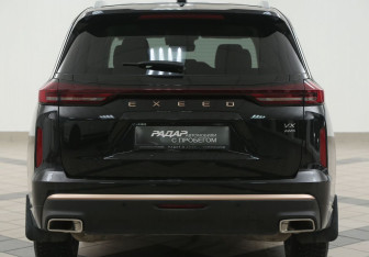 Подержанный автомобиль Exeed VX 2023 года (3 фото)