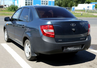 Подержанный автомобиль LADA (ВАЗ) Granta Sedan 2014 года (4 фото)
