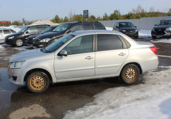 Подержанный автомобиль Datsun on-DO 2015 года (4 фото)