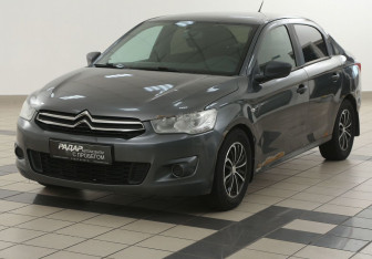 Подержанный автомобиль Citroen C-Elysee 2013 года (8 фото)