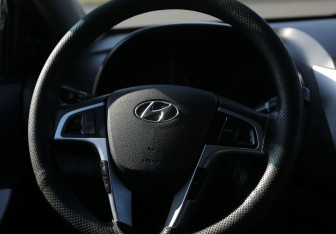 Подержанный автомобиль Hyundai Solaris Sedan 2012 года (16 фото)