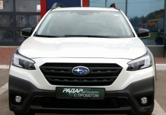 Подержанный автомобиль Subaru Outback Wagon 2021 года (2 фото)