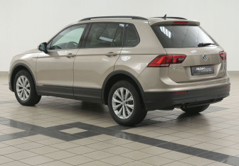Подержанный автомобиль Volkswagen Tiguan 2017 года (2 фото)