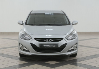 Подержанный автомобиль Hyundai i40 Sedan 2014 года (3 фото)