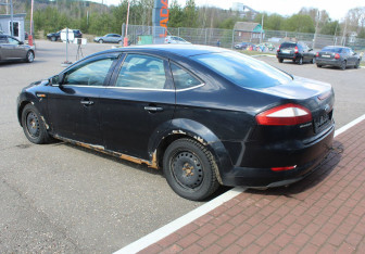 Подержанный автомобиль Ford Mondeo Sedan 2007 года (5 фото)