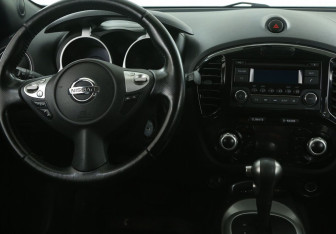 Подержанный автомобиль Nissan Juke 2014 года (14 фото)