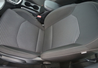 Подержанный автомобиль Kia Ceed Hatchback 2022 года (11 фото)