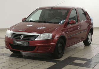 Подержанный автомобиль Renault Logan Sedan 2013 года (8 фото)