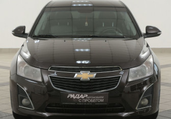 Подержанный автомобиль Chevrolet Cruze Sedan 2015 года (6 фото)