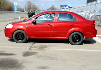 Подержанный автомобиль Chevrolet Aveo Sedan 2006 года (8 фото)