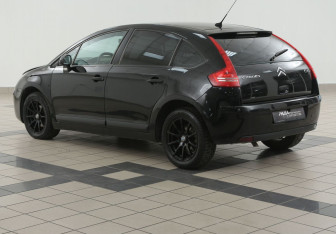 Подержанный автомобиль Citroen C4 Hatchback 2007 года (2 фото)
