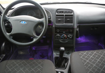 Подержанный автомобиль LADA (ВАЗ) 2112 2007 года (12 фото)