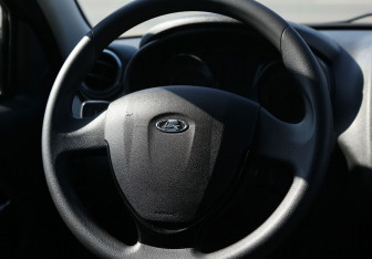 Подержанный автомобиль LADA (ВАЗ) Granta Wagon 2019 года (16 фото)