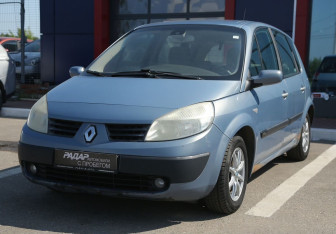 Подержанный автомобиль Renault Scenic 2006 года (3 фото)