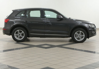 Подержанный автомобиль Audi Q5 2013 года (5 фото)