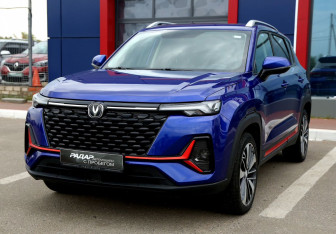 Подержанный автомобиль Changan CS35PLUS 2022 года (3 фото)