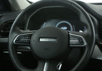 Подержанный автомобиль Haval F7x 2023 года (19 фото)