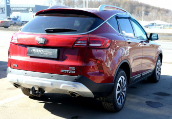 Подержанный автомобиль FAW Besturn X80 2019 года (6 фото)