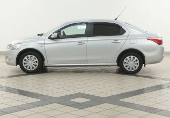 Подержанный автомобиль Citroen C-Elysee 2013 года (7 фото)