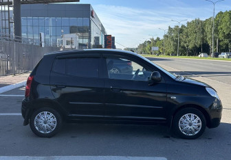 Подержанный автомобиль Kia Picanto 2009 года (2 фото)