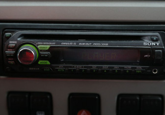 Подержанный автомобиль Renault Logan Sedan 2007 года (14 фото)