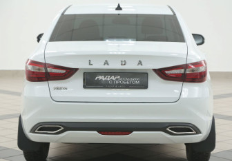 Подержанный автомобиль LADA (ВАЗ) Vesta Sedan 2024 года (3 фото)