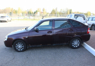 Подержанный автомобиль LADA (ВАЗ) Priora Hatchback 2012 года (4 фото)
