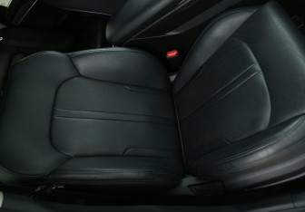 Подержанный автомобиль Kia K5 2020 года (17 фото)