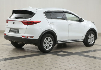 Подержанный автомобиль Kia Sportage 2016 года (4 фото)