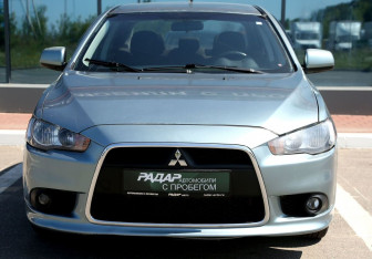 Подержанный автомобиль Mitsubishi Lancer Sedan 2007 года (2 фото)